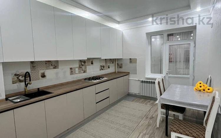 3-бөлмелі пәтер · 110 м² · 2/6 қабат, 34-й мкр 1, бағасы: 38 млн ₸ в Актау — фото 2