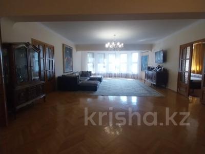Отдельный дом · 9 комнат · 450 м² · 12 сот., мкр Баганашыл, Алмалы 26 за 2.5 млн ₸ в Алматы, Бостандыкский р-н