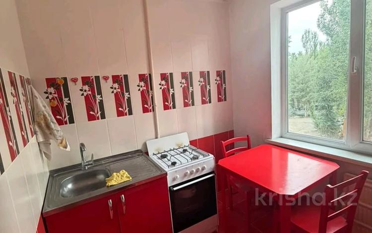 2-комнатная квартира · 45 м² · 4/5 этаж, мкр Самал 27 за ~ 12 млн ₸ в Таразе — фото 2