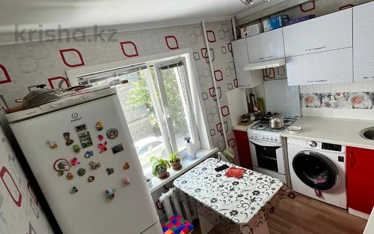 4-бөлмелі пәтер · 57.5 м² · 2/5 қабат, Шакшак Жанибек батыра 8, бағасы: 23 млн ₸ в Костанае — фото 2