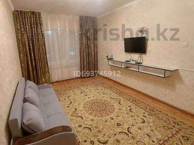 1-комнатная квартира, 40 м², 3/5 этаж посуточно, Адырбекова за 8 000 〒 в Шымкенте, Туран р-н
