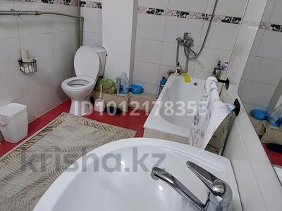 2-бөлмелі пәтер · 50 м² · 5/5 қабат, 8-й мкр. 12А, бағасы: 20 млн ₸ в Шымкенте, Абайский р-н