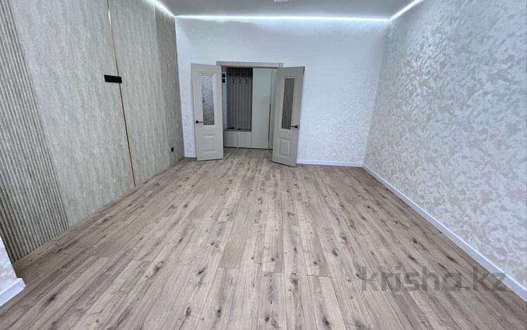 3-комнатная квартира · 90 м² · 9/13 этаж, ​Улица Карбышева за 51.5 млн ₸ в Караганде, Казыбек би р-н — фото 2