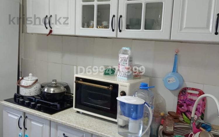 2-бөлмелі пәтер · 60 м² · 2/5 қабат, Байтурсынова 15 — Возле Цона, бағасы: 8 млн ₸ в Алге — фото 2