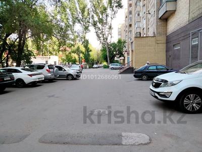 3-комнатная квартира · 64 м² · 4/9 этаж, мкр Новый Город, Ермекова 52 — Привокзальная площадь за 27 млн ₸ в Караганде, Казыбек би р-н