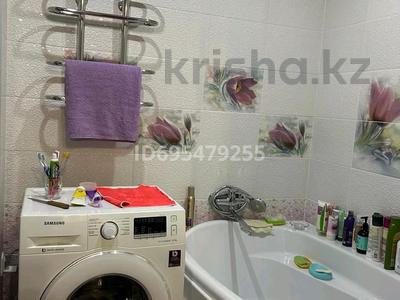 2-комнатная квартира · 61.9 м² · 8/10 этаж, мкр Жилгородок, ул Тургенева 40 — Школа #36 за 18.5 млн ₸ в Актобе