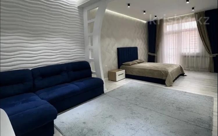 1-комнатная квартира · 60 м² · 9/15 этаж, 17-й мкр, ​17-й микрорайон 6 за 230 000 ₸ в Актау — фото 2