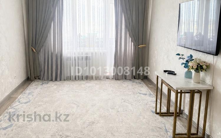 3-комнатная квартира · 98 м² · 8/9 этаж, мкр Болашак, Бокенбай Батыра за 30 млн ₸ в Актобе — фото 2