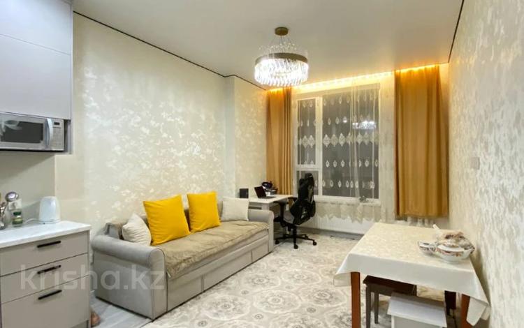 2-комнатная квартира · 43 м² · 10/12 этаж, Шамши Калдаякова 17 за 32 млн ₸ в Астане, Сарайшык р-н — фото 10