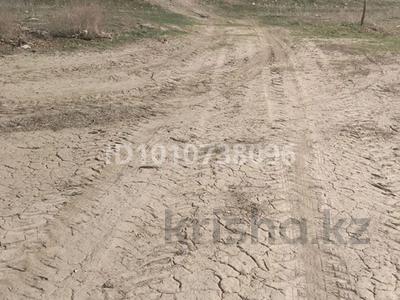 Участок · 5 га, В доль трассы — Водохранилище за 3.5 млн ₸ в Шу