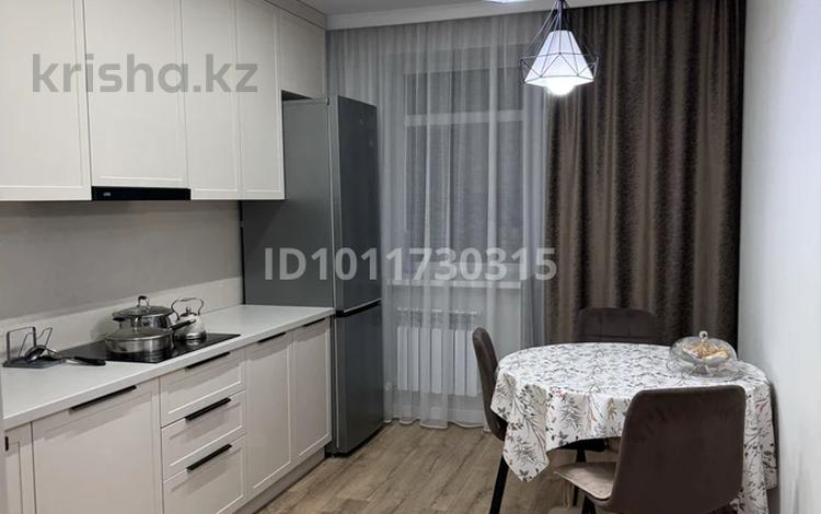 3-бөлмелі пәтер · 110 м² · 7/9 қабат, Найманбаева 189А — Герцена, бағасы: 75 млн ₸ в Семее — фото 2