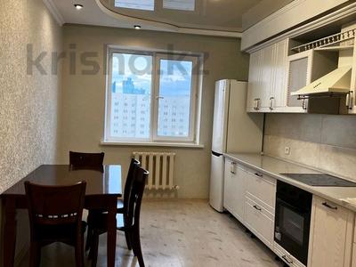 3-комнатная квартира · 90 м² · 8/9 этаж, Керей-жәнібек хандар 12/1 — Кабанбай батыра за 400 000 ₸ в Астане, Есильский р-н