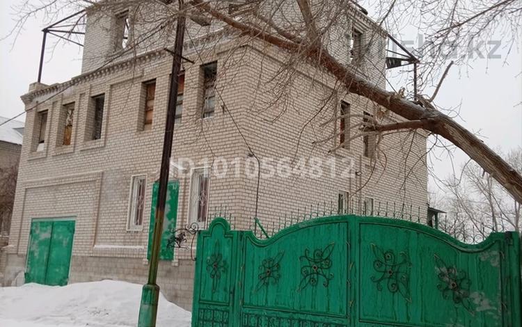 Отдельный дом · 10 комнат · 600 м² · 11 сот., Сталеваров 4 — Радищева - Лесная за 75 млн ₸ в Павлодаре — фото 2