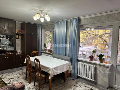 4-комнатная квартира · 80 м² · 1/5 этаж, мкр Юго-Восток, Пр. Строителей 17 за 28 млн 〒 в Караганде, Казыбек би р-н