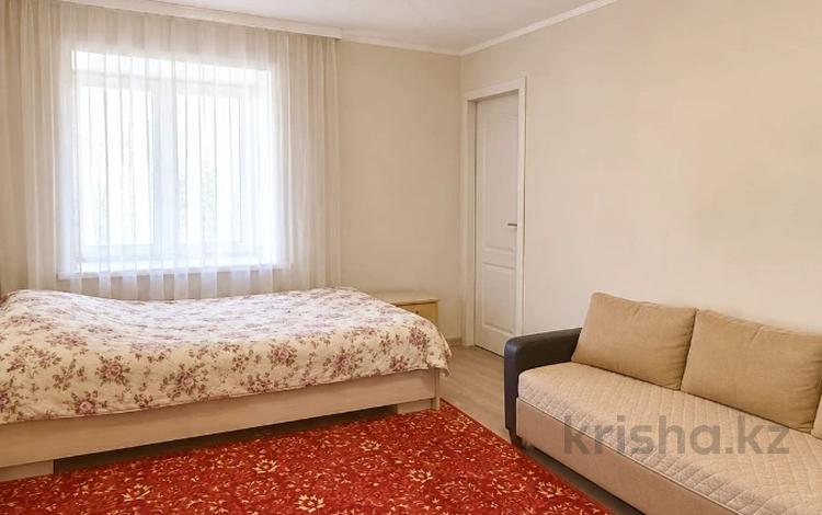 2-комнатная квартира · 42 м² · 2/5 этаж, Добролюбова 34 за 15 млн ₸ в Усть-Каменогорске — фото 11
