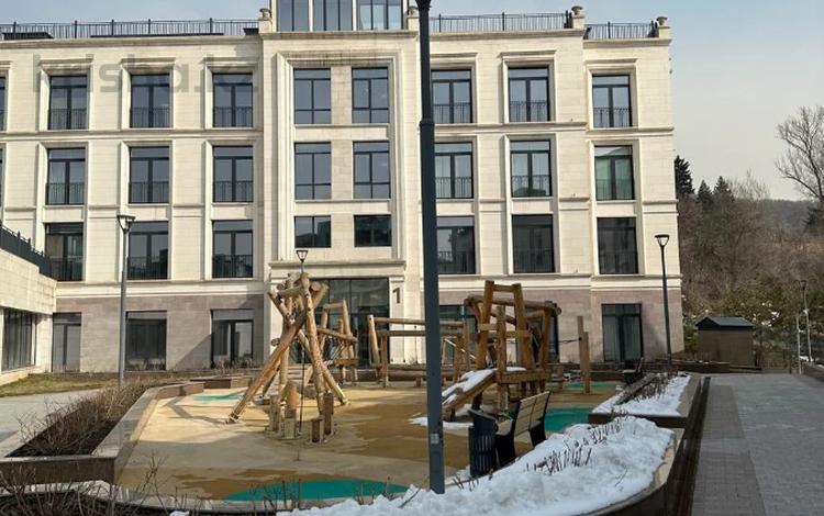 4-комнатная квартира · 264.3 м² · 1/3 этаж, Ондасынова — Керей-Жанибек Хандар за 330 млн ₸ в Алматы, Медеуский р-н — фото 16
