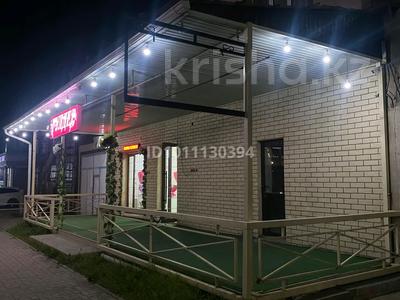 Отдельный дом · 7 комнат · 360 м² · 11 сот., мкр Кызылжар, Жиделибайсына 80/4 — Цветочная, Рядом с тойханой 777, напротив Бомонд. за 140 млн ₸ в Шымкенте, Абайский р-н
