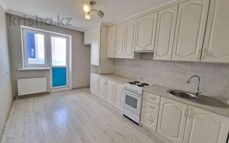 2-комнатная квартира · 60 м² · 4/4 этаж, Е 496 10/2 за 24.5 млн 〒 в Астане, Есильский р-н — фото 2