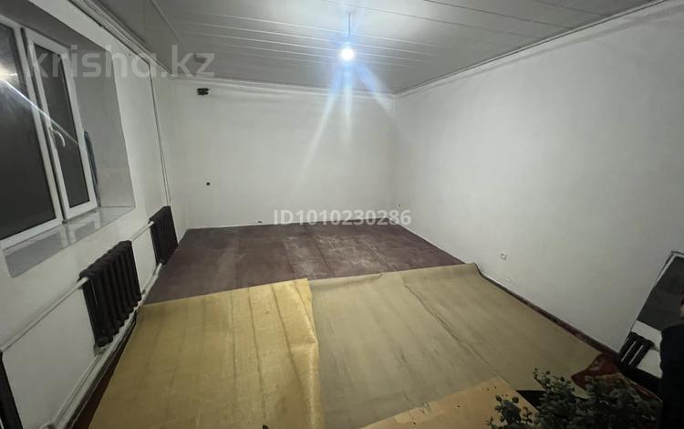 1 комната · 20 м², Байзак батыра 94 94 — В доль дороги район локтива за 130 000 ₸ в Таразе — фото 2