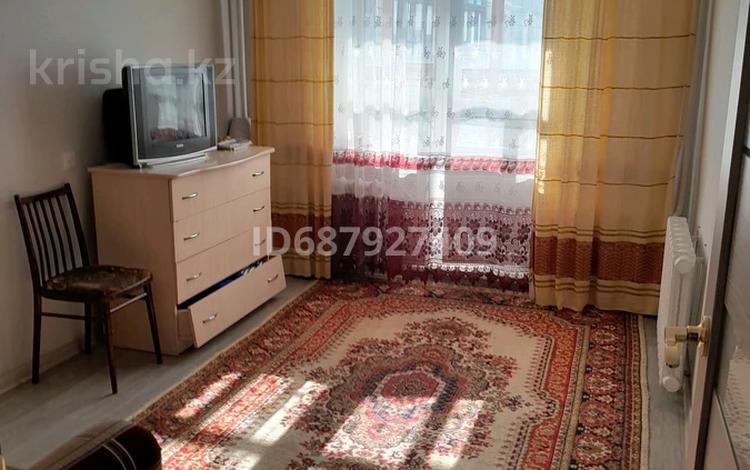 3-комнатная квартира, 60 м², 8/10 этаж, Майры 31