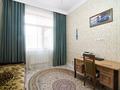 5-комнатная квартира · 205 м² · 9/13 этаж, Жумекен Нажимеденова 12 за 165 млн ₸ в Астане, Сарайшык р-н — фото 26