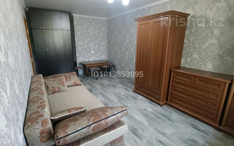 1-комнатная квартира · 34 м² · 1/9 этаж, 8 микрорайон за 9.5 млн ₸ в Темиртау — фото 2