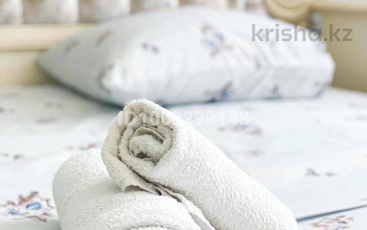 2-бөлмелі пәтер · 70 м² · 4/5 қабат, мкр Центральный, Гурьевская, бағасы: 15 000 〒 в Атырау — фото 2