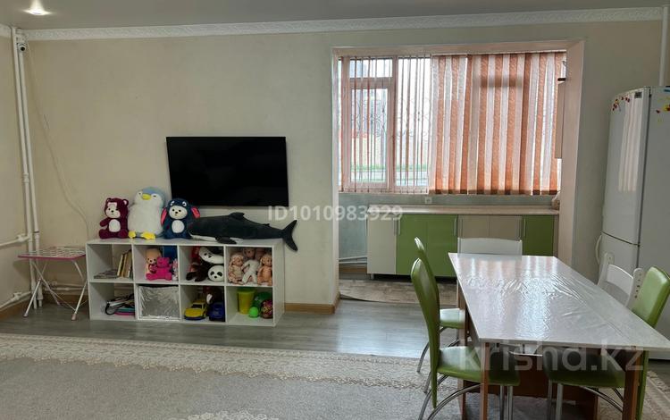 2-бөлмелі пәтер · 72.9 м² · 1/6 қабат, Майкудук, Голубые пруды 5/4 — Возле поликлиники, бағасы: 23 млн ₸ в Караганде, Алихана Бокейханова р-н — фото 2