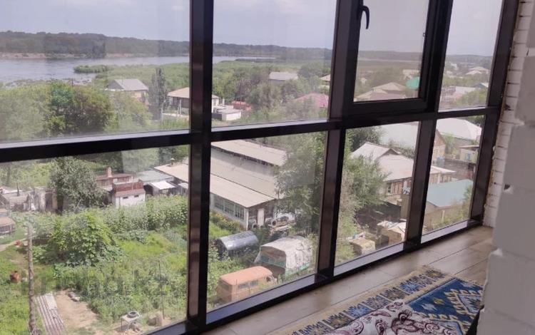 4-комнатная квартира · 120 м² · 4/10 этаж, 15 микрорайон за 65 млн 〒 в Семее — фото 2