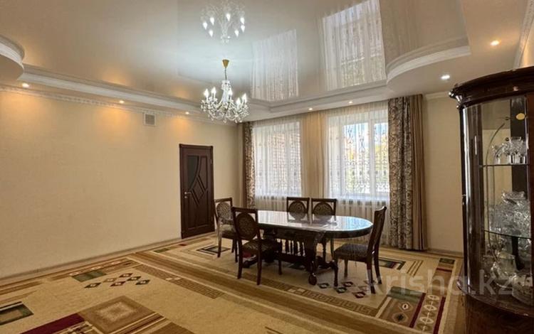 4-бөлмелі пәтер · 180 м² · 1/2 қабат, заводская, бағасы: ~ 70 млн ₸ в Петропавловске — фото 2