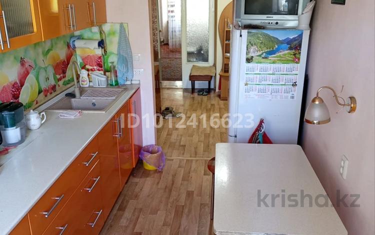 3-комнатная квартира · 65 м² · 3/5 этаж, мкр Михайловка , Кривогуза — Супермаркет Южный за 200 000 ₸ в Караганде, Казыбек би р-н — фото 2