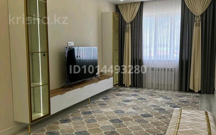 2-комнатная квартира · 71 м² · 4/4 этаж, мкр Сарыкамыс-2, Жарык 14 за 25 млн ₸ в Атырау — фото 2