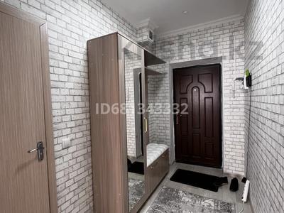 Продажа квартир в Туркестанской обл.: 2-комнатная квартира, 60 м², 1/7 этаж, Есім хан 14/1 — Туркестан арена стадион за 17.5 млн 〒 2-комнатная квартира, 60 м², 1/7 этаж, Есім хан 14/1 — Туркестан арена стадион за 17.5 млн 〒