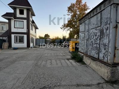 Продажа коммерческой недвижимости в Абай обл.: Свободное назначение · 900 м² за 300 млн 〒 Свободное назначение · 900 м² за 300 млн 〒 в Семее, мкр Красный Кордон