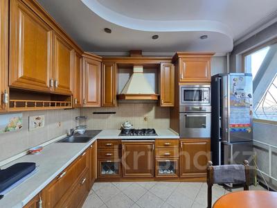 3-бөлмелі пәтер · 70 м² · 8/8 қабат, мкр Орбита-2 17в, бағасы: 57 млн ₸ в Алматы, Бостандыкский р-н