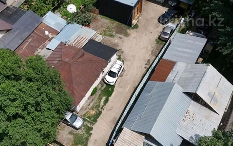 Отдельный дом · 2 комнаты · 90 м² · 6 сот., Умбетбаева 50 за 140 млн ₸ в Алматы, Алмалинский р-н — фото 10