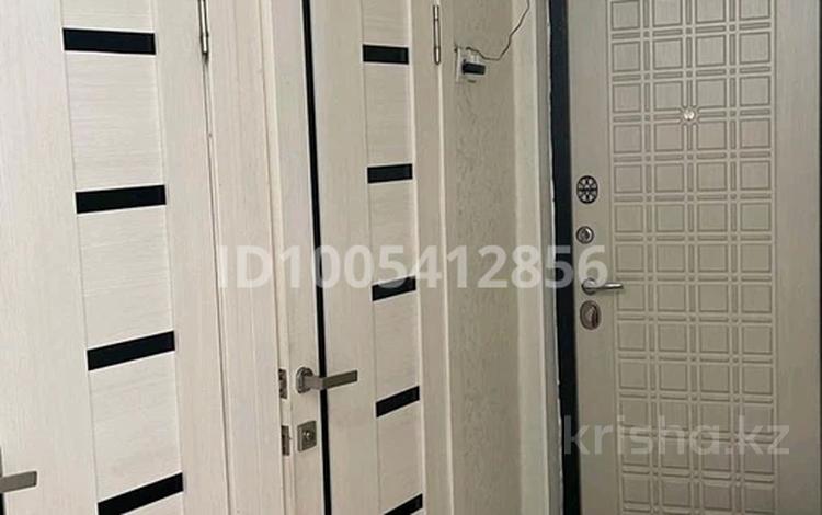 2-бөлмелі пәтер · 43.3 м² · 4/5 қабат, Жамбула 73 — Кандыагаш вокзалы, бағасы: 7.3 млн ₸ — фото 2