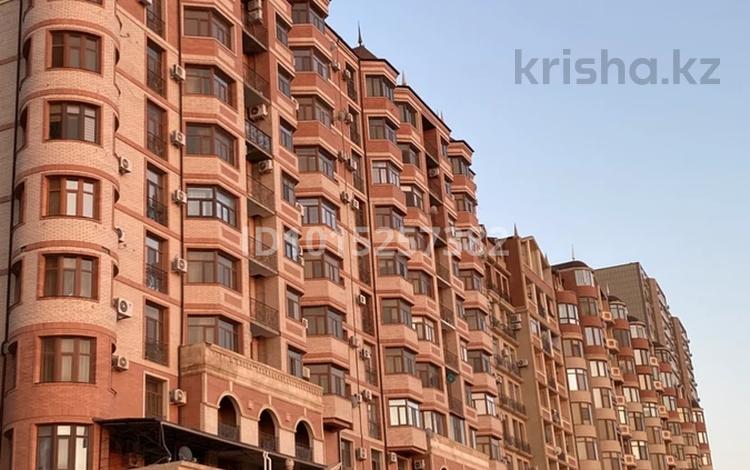2-комнатная квартира · 60 м² · 3/14 этаж, 17-й мкр 7 за 220 000 ₸ в Актау — фото 2