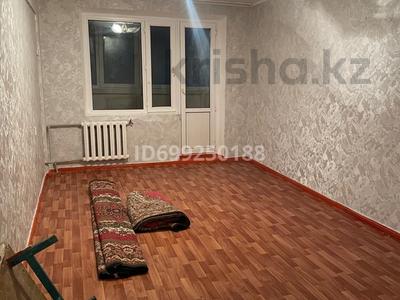 2-комнатная квартира · 49 м² · 5/5 этаж, Ақмешіт мөлтек ауданы 30 үй 25 — Запад, ақмешіт за 11.5 млн 〒 в 