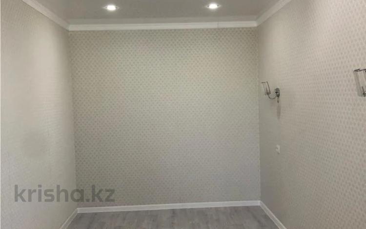 2-бөлмелі пәтер · 46 м² · 4/5 қабат, 13-шағынаудан, бағасы: 9 млн ₸ в Караганде, Алихана Бокейханова р-н — фото 5