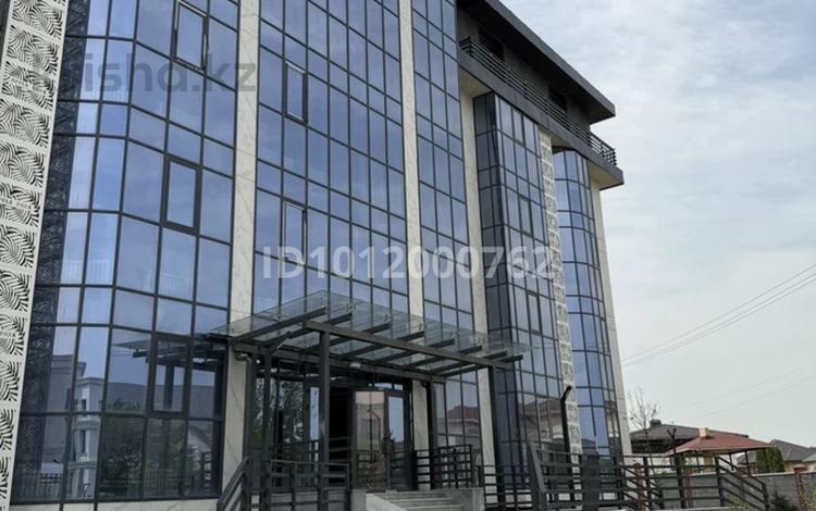 1-бөлмелі пәтер · 73.1 м² · 5/5 қабат, Акселеу Сейдембек 105/6, бағасы: 70 млн ₸ в Алматы, Наурызбайский р-н — фото 2
