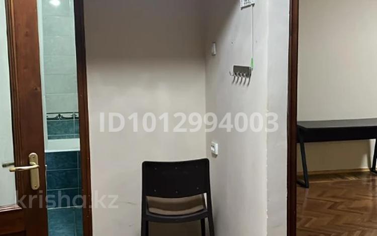 3-комнатная квартира · 70 м², Джандосова 29Б — Розыбакиева за 360 000 ₸ в Алматы, Бостандыкский р-н — фото 2