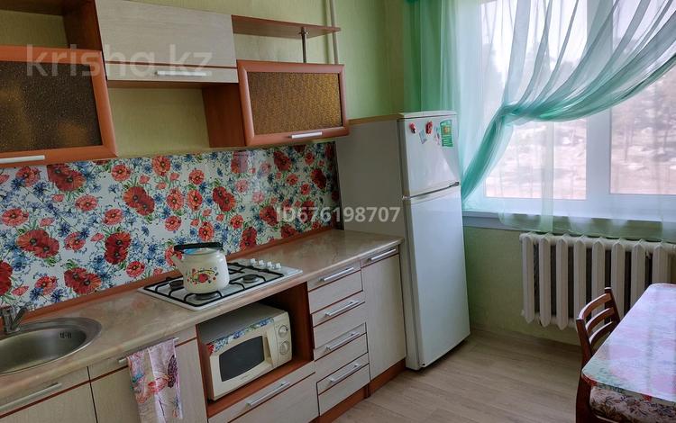 2-комнатная квартира · 57 м² · 3/5 этаж, Жумабаева 10 за 15 000 ₸ в Бурабае — фото 2