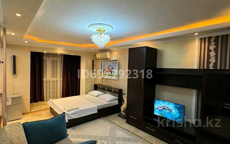 1-комнатная квартира · 60 м² · 2/5 этаж, Бегим Ана 12 — Возле вогзала и возле балык базар за 13 000 ₸ в  — фото 2