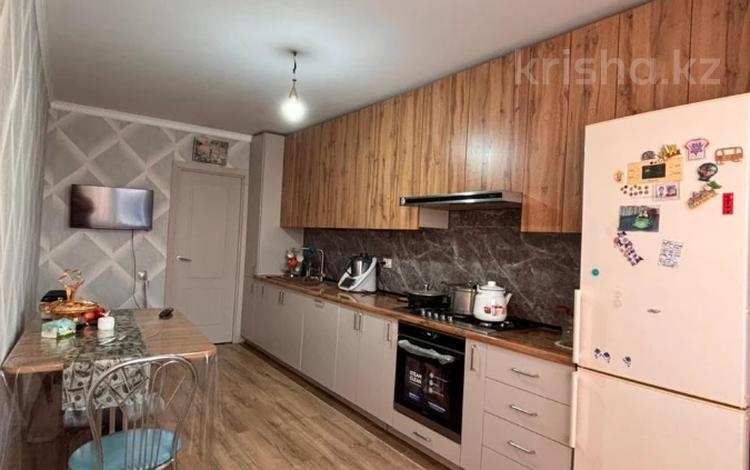 3-бөлмелі пәтер · 95 м², 12 ш/а., бағасы: 26.7 млн ₸ в Актобе, мкр 12 — фото 19