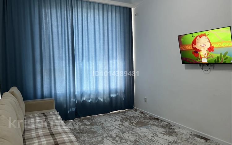 1-комнатная квартира · 42 м² · 8/12 этаж, Санжара Асфендиярова 2a за 250 000 ₸ в Астане, Нура р-н — фото 2