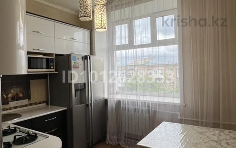 2-комнатная квартира · 54.3 м² · 5/5 этаж, Бухар Жырау 38а за 28 млн ₸ в Караганде, Казыбек би р-н — фото 2