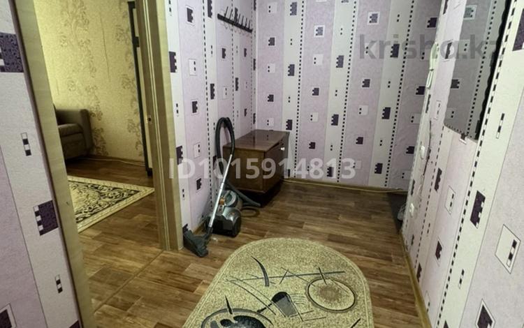 1-комнатная квартира · 37 м² · 2/5 этаж, мкр Кунаева — Рядом СОШ 44 за 130 000 ₸ в Уральске — фото 2