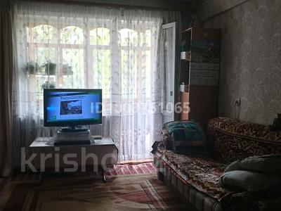 4-комнатная квартира · 59.01 м² · 2/5 этаж, Островского — Аблакетка ост.Храм за 20 млн 〒 в Усть-Каменогорске, Ульбинский