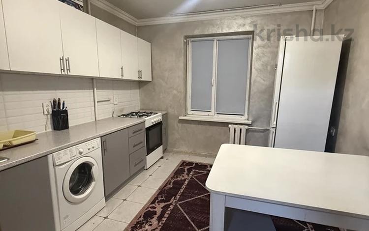 2-комнатная квартира · 51 м² · 2/5 этаж, мкр Аксай-4 78 за 39.8 млн ₸ в Алматы, Ауэзовский р-н — фото 2